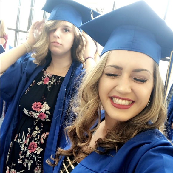 Meet your Posher, Dakota - Picture 5 of 8